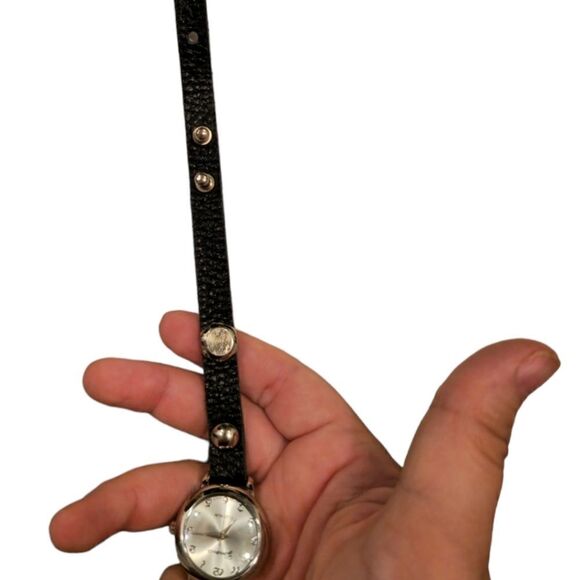 Geneva Platinum No. 9646 Black Leather Wrap Around Watch - Picture 12 of 14